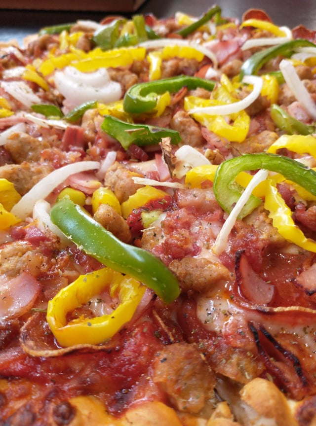 Givannis Pizzeria