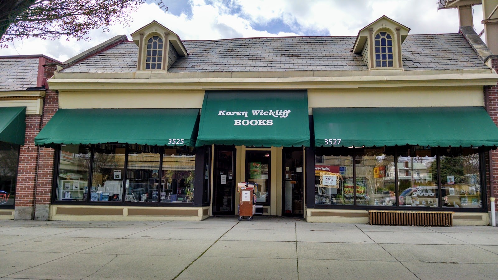 S.R.D. Harris Books, LLC